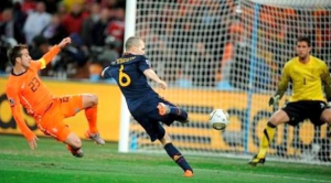 Iniesta y el gol que convirtió a España en campeona del mundo de fútbol